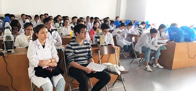 醫(yī)院實(shí)驗(yàn)室一般這樣選擇顯微鏡
