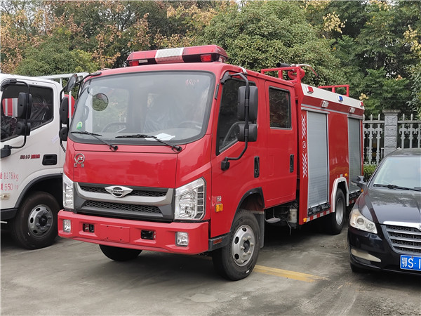 福田2噸消防車